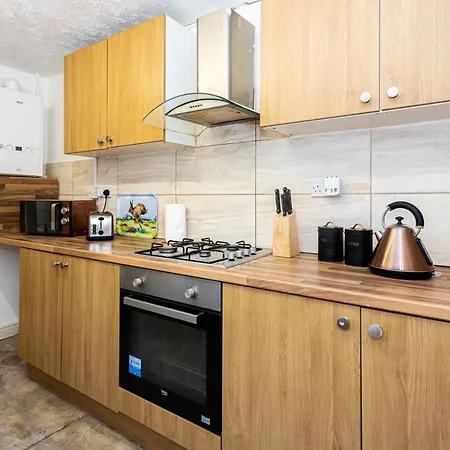 M18 Abbey Hey Guesthouse-3