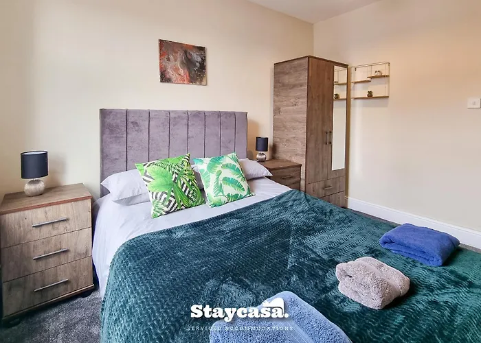 Clarence Co-Living - Private Room Self-Cater