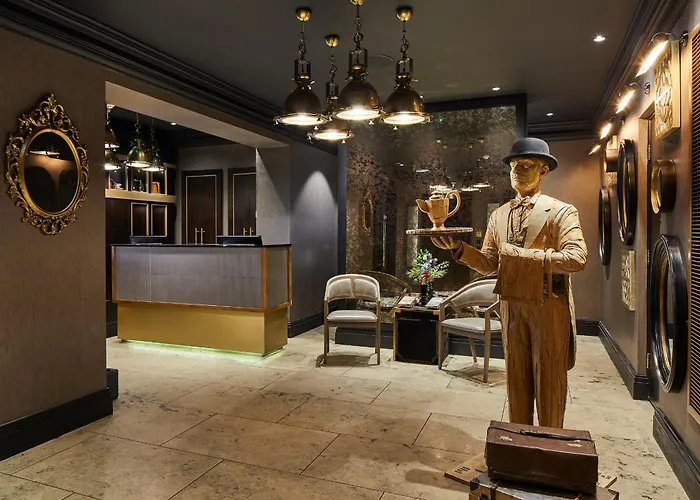 Hotel Gotham